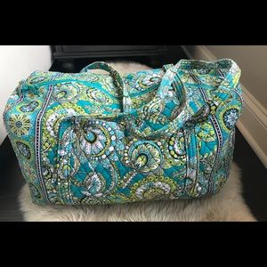 Vera Bradley Large Duffel in Peacock